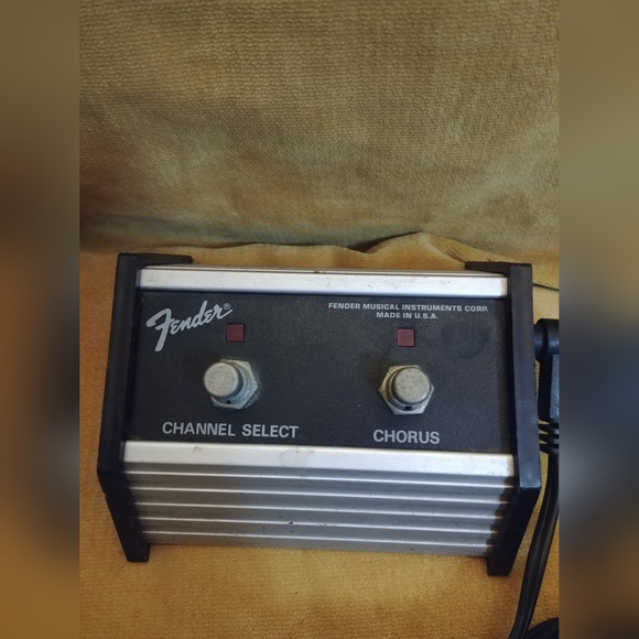 Fender footswitch - Picture 4 of 4